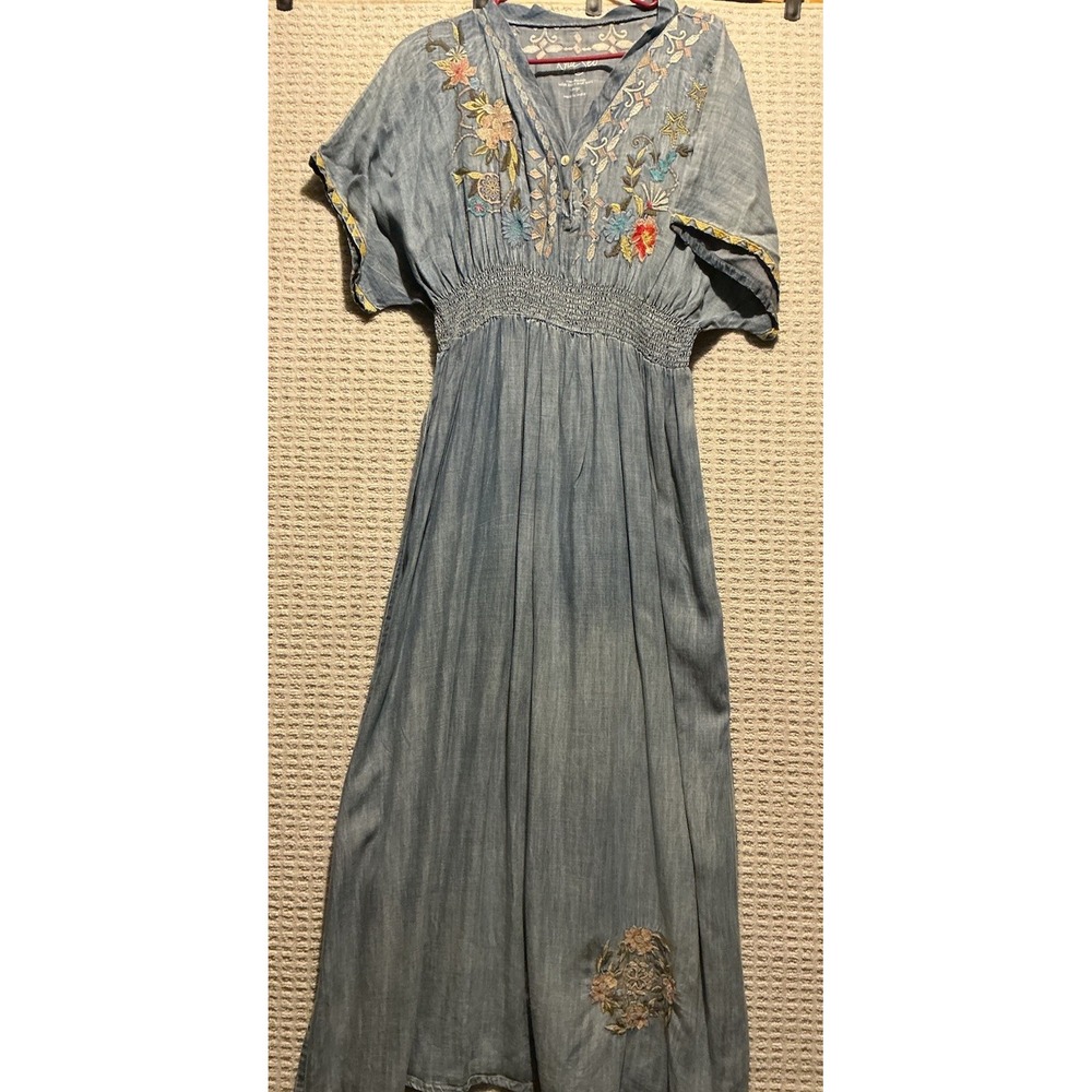 Kyla Seo Dress NWOT L Chambray Embroidered BOHO Soft Distressed Blue Long Slits
